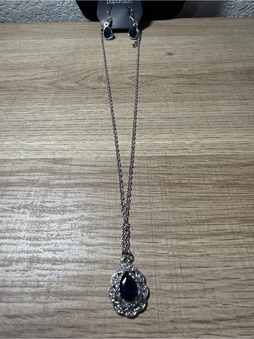paparazzi Navy Teardrop Pendant Necklace - Silver Tone - Picture 3 of 4